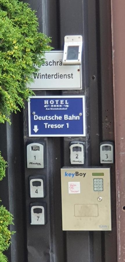 Hotel Am Kleinbahnhof Emden Ngoại thất bức ảnh