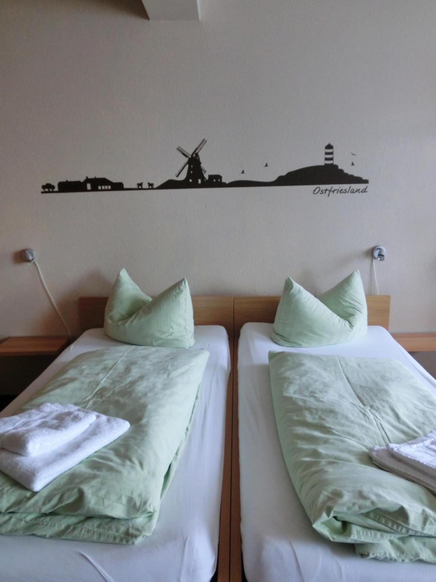 Hotel Am Kleinbahnhof Emden Ngoại thất bức ảnh