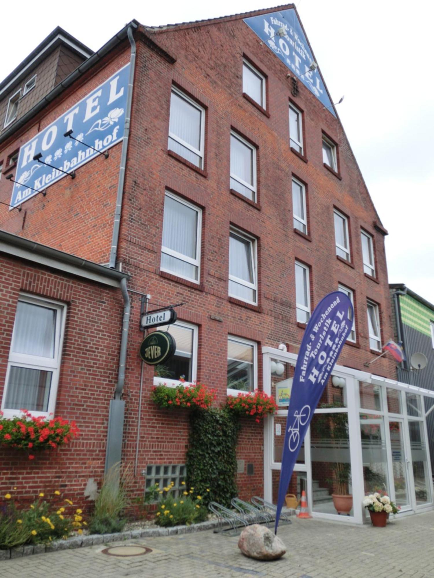 Hotel Am Kleinbahnhof Emden Ngoại thất bức ảnh